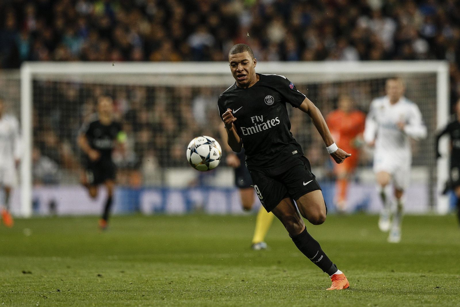 弗洛伦齐：夺得意甲是我生涯巅峰时刻之一，那时米兰目标一致（弗洛伦齐：意甲夺冠是我职业生涯的高光之一，那时米兰上下目标一致）