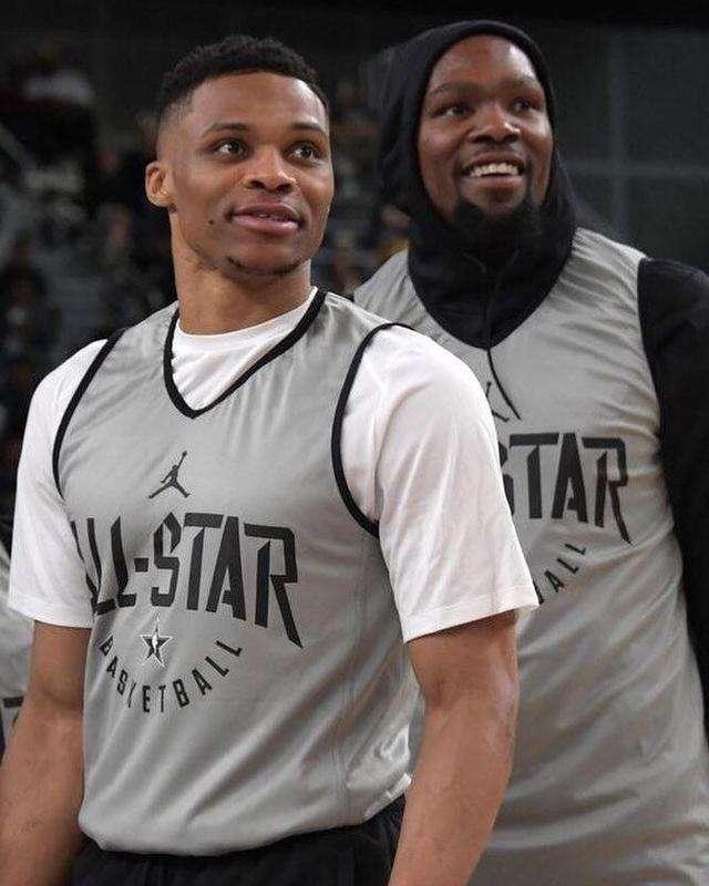 意甲俱乐部球衣胸前广告赞助费TOP10：米兰双雄3000万并列第1（意甲球衣胸前赞助费前十：米兰双雄以3000万并列榜首）