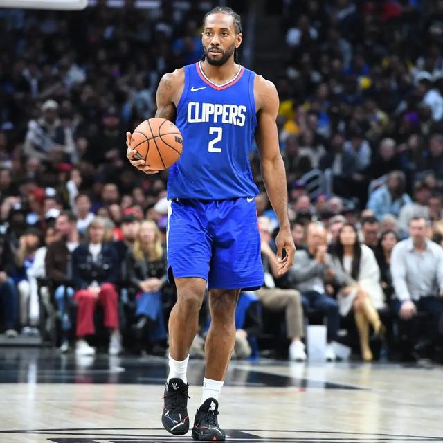 拜仁慕尼黑迎战里斯本竞技：欧冠小组赛终极对决（欧冠小组赛焦点战：拜仁慕尼黑对阵里斯本竞技）