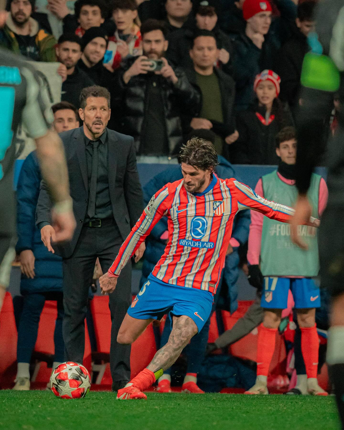 无力回天！米切尔全场28中15，暴砍42分3篮板3助攻（独木难支！米切尔28投15中轰42分3板3助仍难救主）